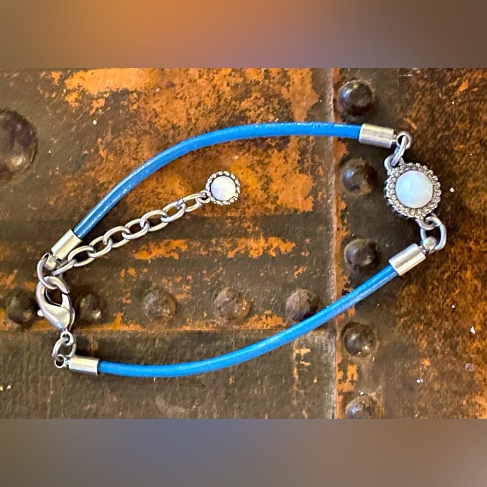 Blue Bracelet with Opalescent Stone